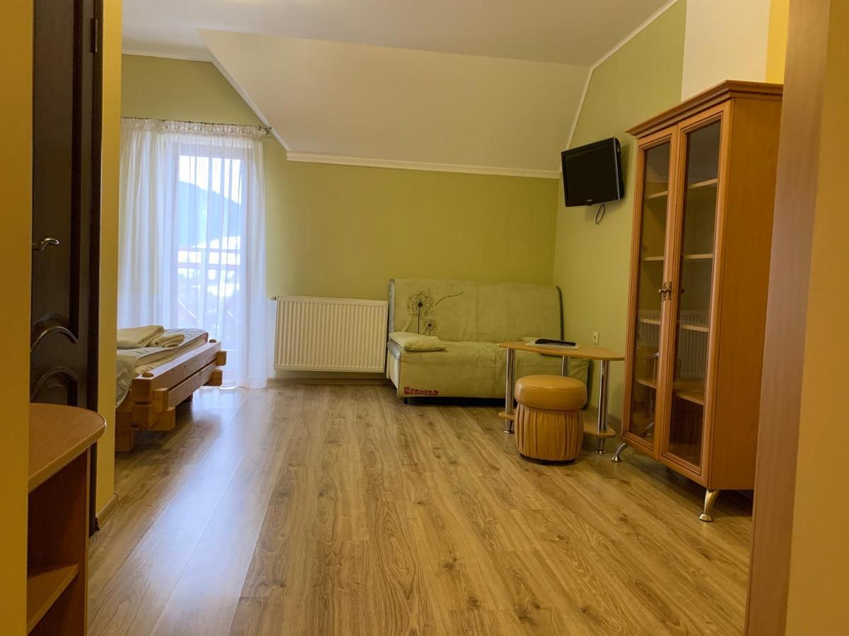 Hotel Kalyna Vorochta Exteriér fotografie